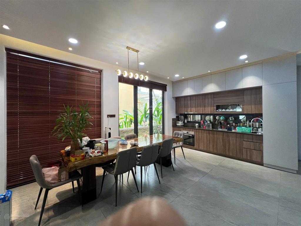 Bán biệt thự song lập lucasta full nội thất cao cấp, dt 166m2 giá 25 tỷ,  0909 483 ***