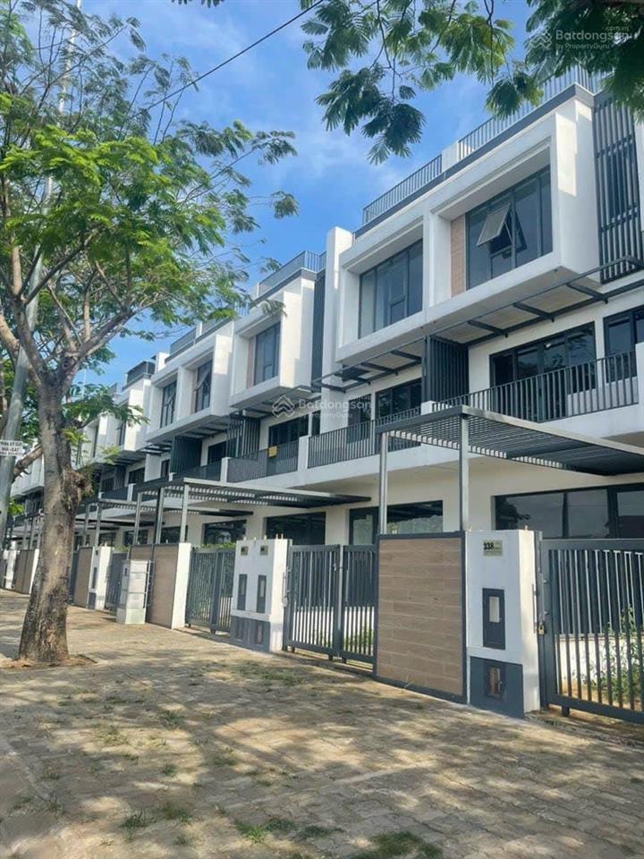 Hàng ngộp. bán gấp căn nhà phố đông tăng long 7,1 tỷ, 5x20 nhà thô, sổ sẵn khu bason.  0909 483 ***