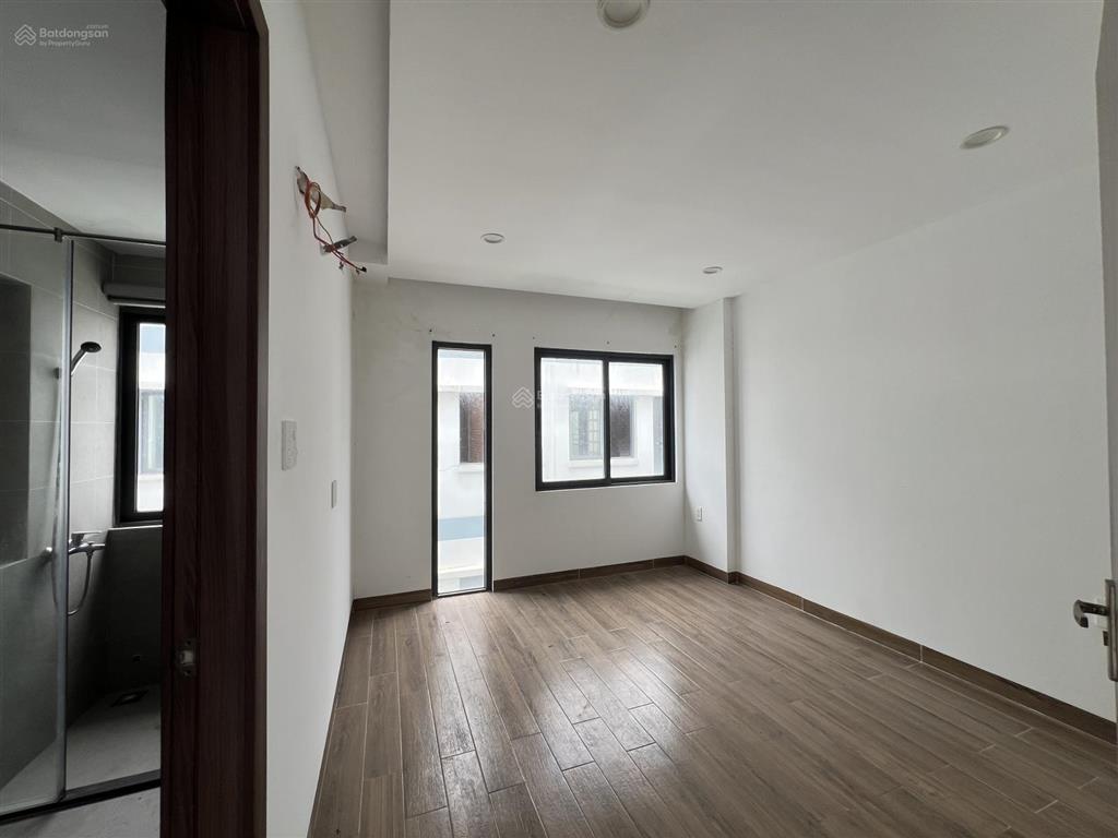 Gấp. bán căn đông tăng long 5x20m hướng nam, hoàn thiện nội thất, đối diện công viên. giá 7.7 tỷ