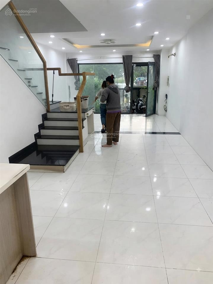 Gấp. bán căn đông tăng long 5x20m hướng nam, hoàn thiện nội thất, đối diện công viên. giá 7.7 tỷ