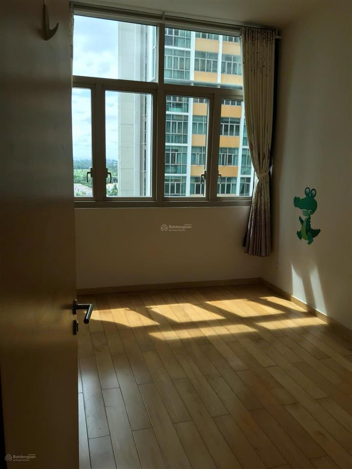 Chủ cần bán 3 phòng ngủ the vista an phú view hồ bơi, vị trí rất đẹp, view thoáng, sổ hồng sẵn