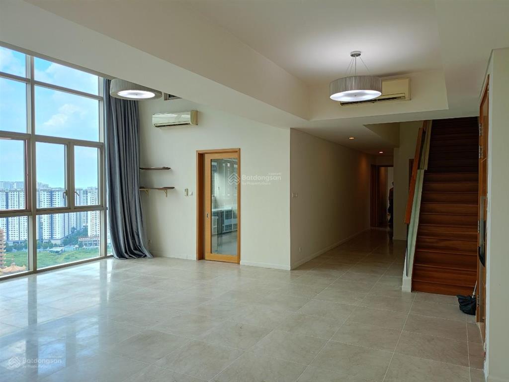 Hàng hiếm  bán penthouse the vista an phú nội thất cơ bản, sân vườn riêng sổ sẵn, giá đầu tư