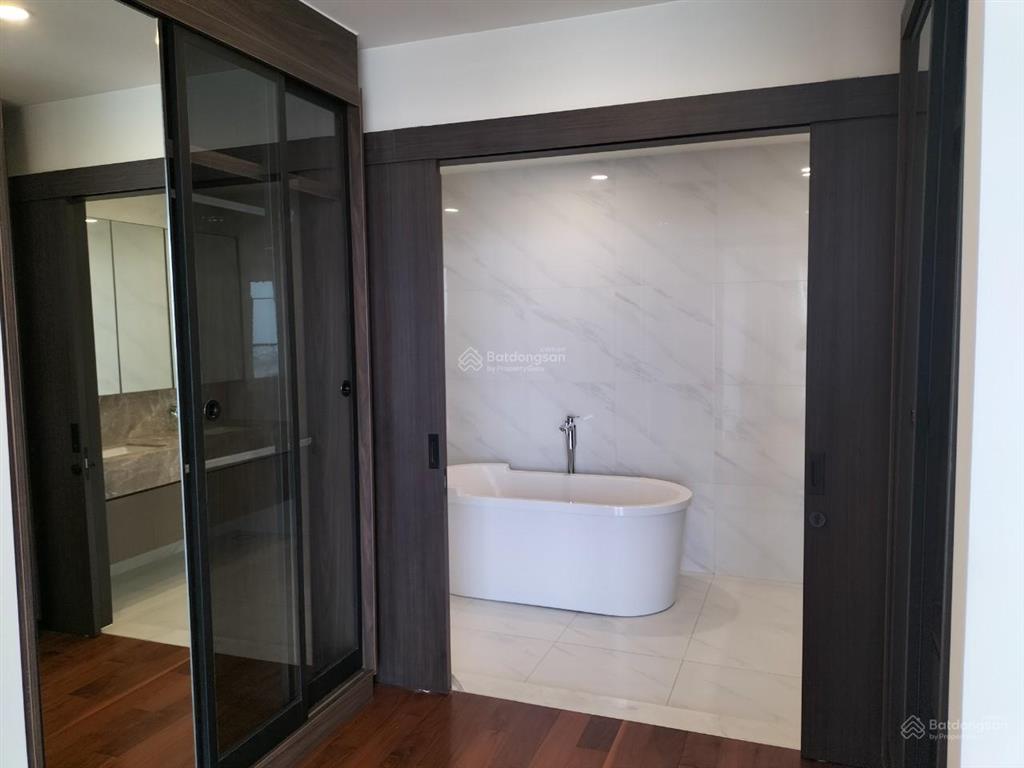 Hàng độc  bán 4pn q2 thảo điền view trực diện sông, đẹp lung linh, yên tĩnh, thang máy riêng