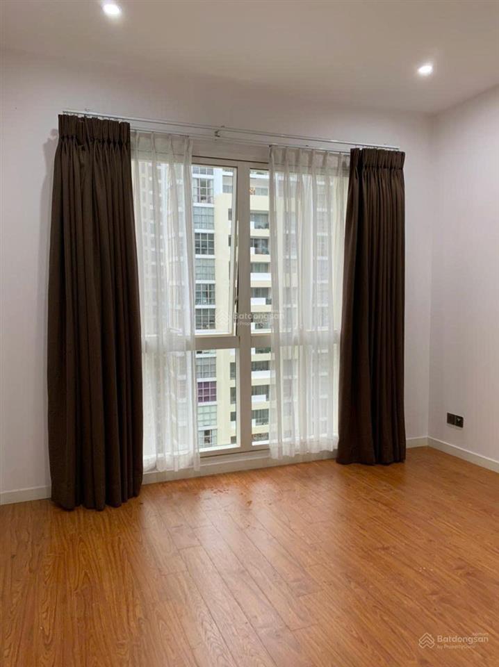 Chủ cần chuyển nhượng 3pn the estella tầng cao, view thoáng, nội thất cơ bản, giá rẻ