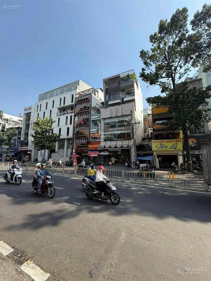 Bán nhà mặt tiền nguyễn tri phương, quận 10, vị trí đối diện trường đh kinh tế hcm (cơ sở b).