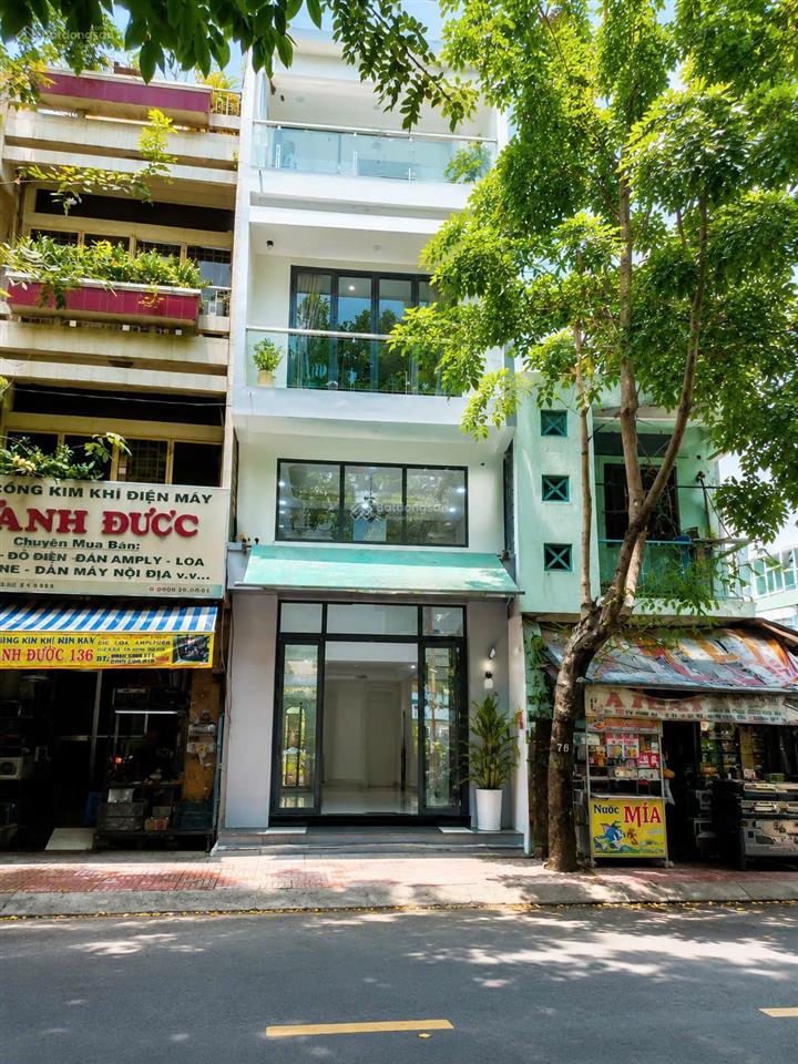 Bán nhà mt kinh doanh đường lý nam đế, quận 11  4.2x12m, trệt, 2 lầu  giá 16.5 tỷ