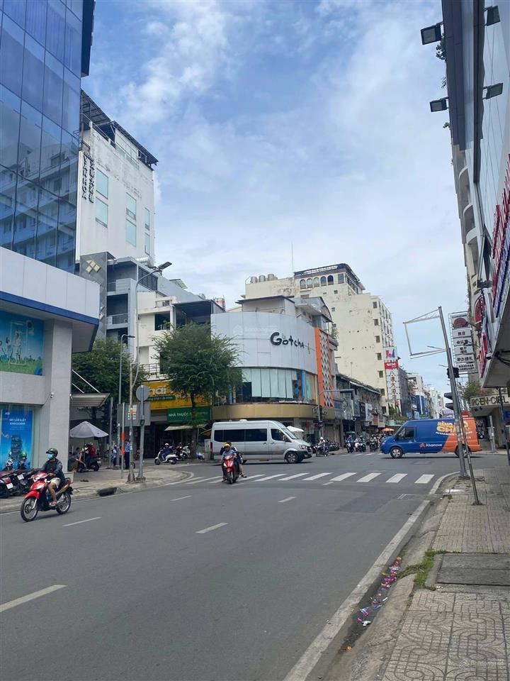 Bán nhà mặt tiền trần hưng đạo  quận 5  4,4x13m  có thang máy  hđt 45 tr/tháng  giá 25 tỷ
