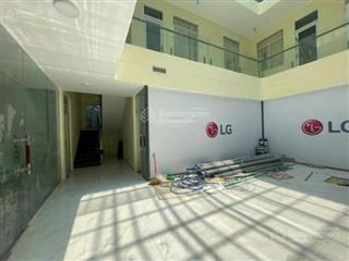 Cho thuê tòa nhà siêu vip 2 tầng nguyễn thị minh khai sát lê duẩn giá 150tr/tháng  0905 959 ***