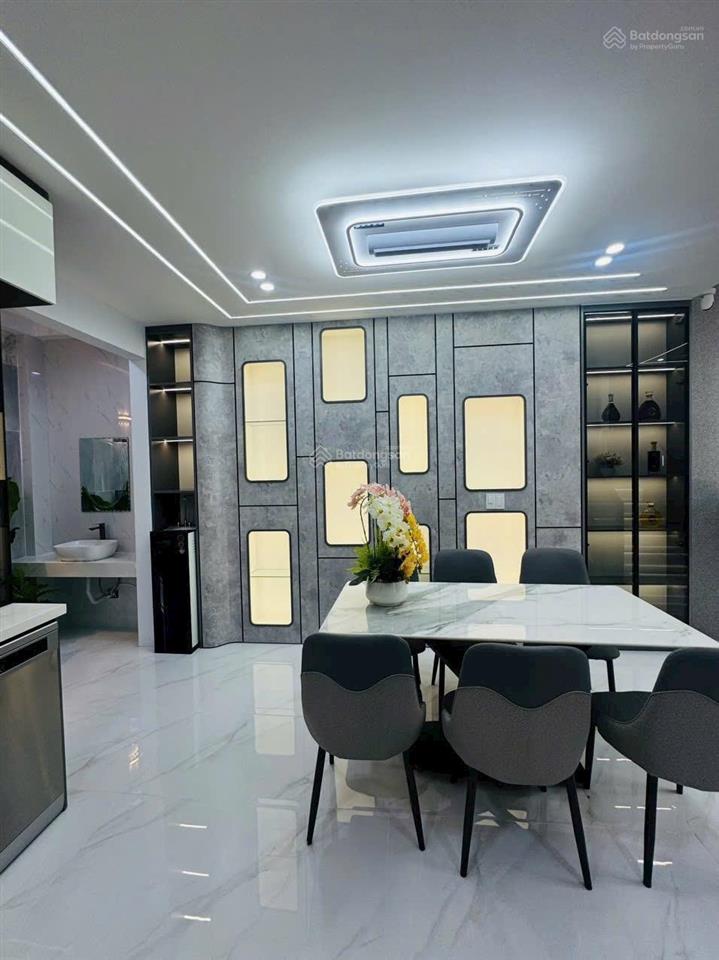 Cho thuê nhà mới 3 tầng lê thiệt, hòa khánh sát biển giá 25tr/tháng.  qúy 0905 959 ***