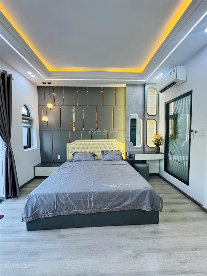 Cho thuê nhà mới 3 tầng lê thiệt, hòa khánh sát biển giá 25tr/tháng.  qúy 0905 959 ***