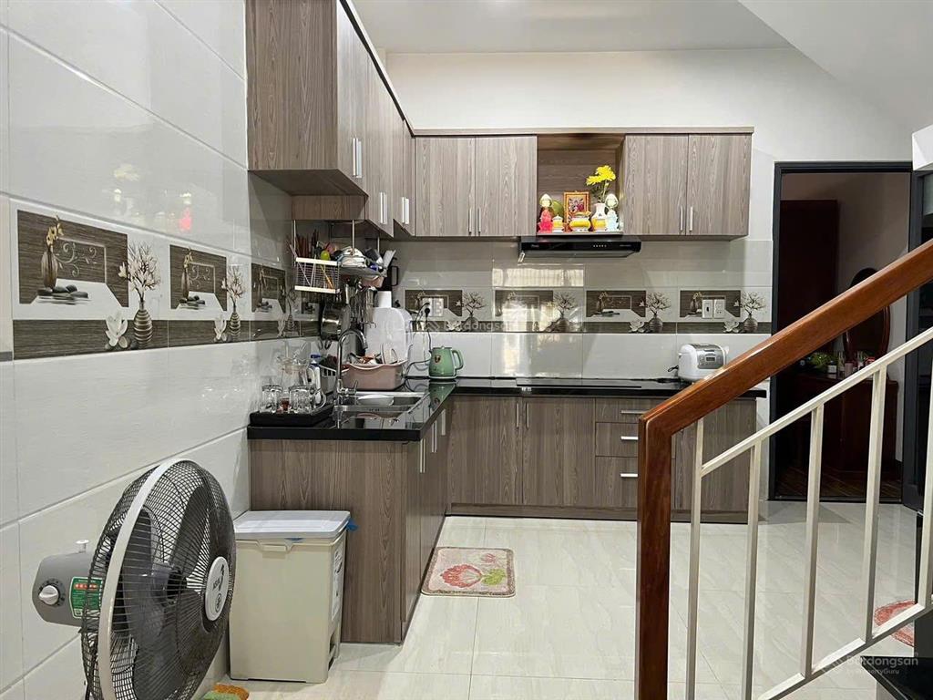 Bán căn nhà 2 tầng lưu trọng lư sát sông, giá chỉ 7,5 tỉ.  quy 0905 959 ***