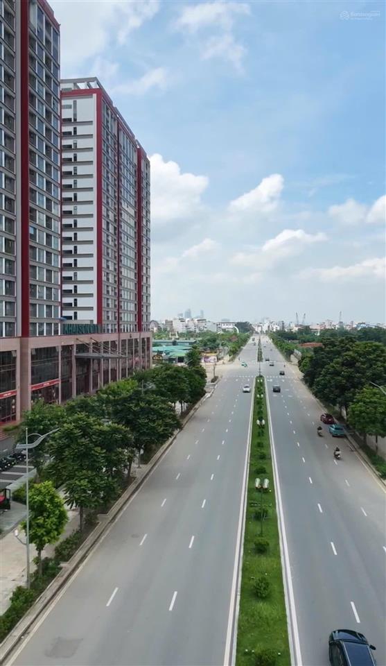 Bán đất mặt phố hồng tiến 305m, nhà cũ bán đất, mặt tiền 16m giá 122 tỷ