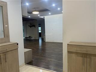 Bán chcc toà 17t8, hoàng đạo thuý.