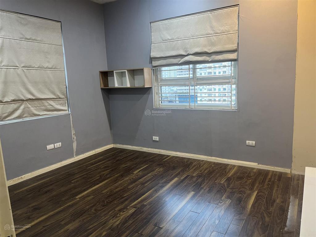 Bán chcc toà 17t8, hoàng đạo thuý.