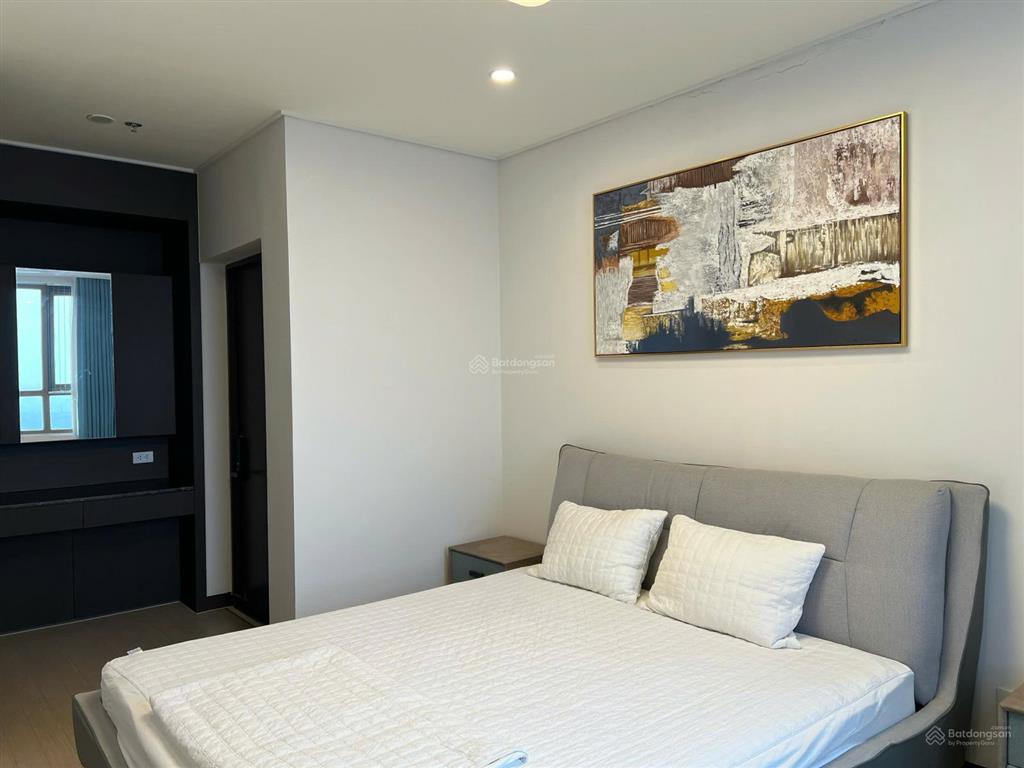 Cho thuê duplex đẳng cấp tại starlake tây hồ tây 231m, 4pn, 4wc full nội thất giá 70tr