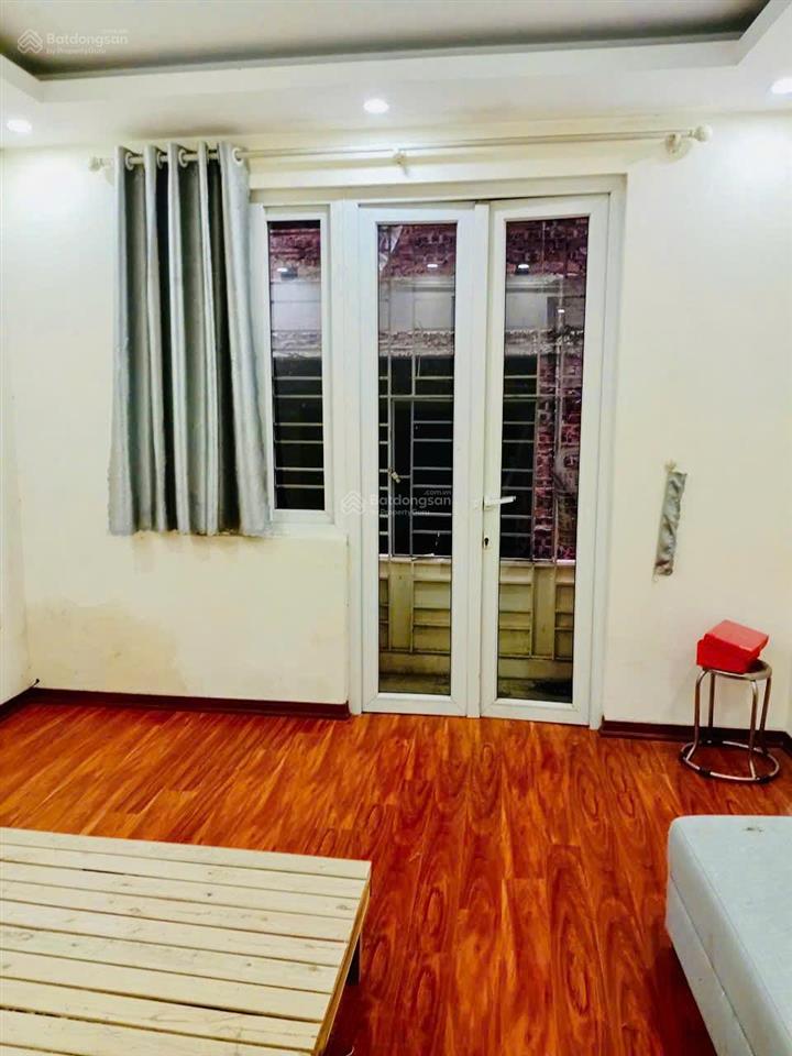 Cho thuê chung cư mini 225, quan hoa, 8 triệu, 50m2, 2pn, 1wc