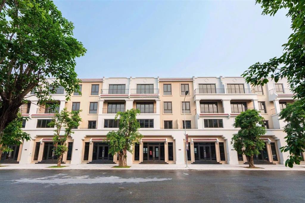 Hàng hiệu siêu rẻ còn sót lại tại dự án vinhomes đan phượng