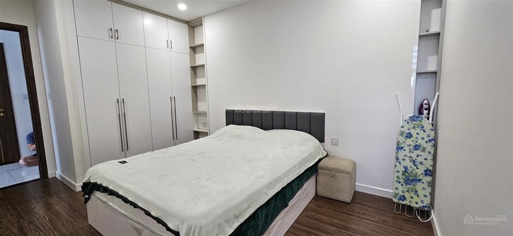 Chính chủ gửi cho thuê căn hộ cao cấp 2 ngủ và 2 ngủ cộng giá chỉ 20 triệu, vào luôn