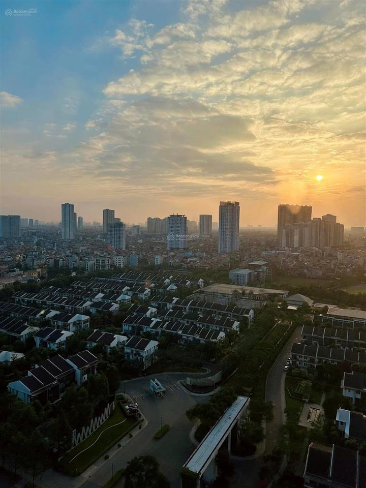Bán nhanh căn 3pn 108m2 full nội thất, căn góc, tầng đẹp, vào ở luôn, view đối diện club house