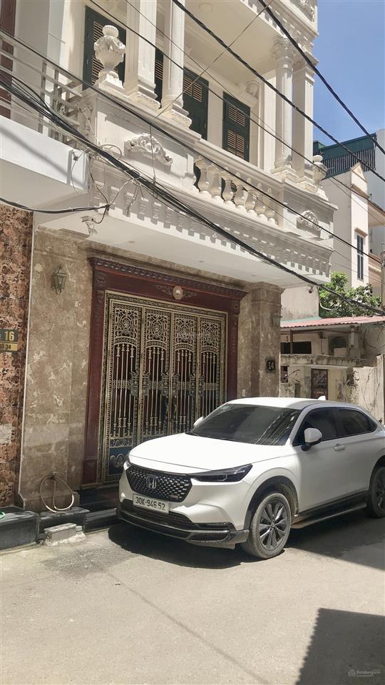 Bán gấp nhà văn quán, hà đông, gara ô tô vào nhà, 43m2, chỉ hơn 9 tỷ