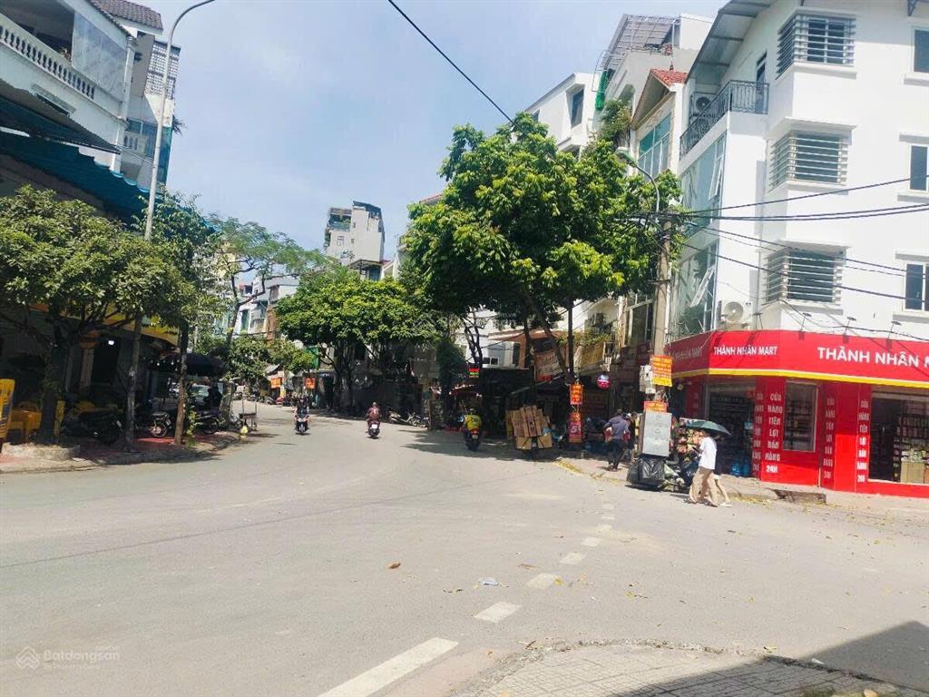 Bán nhà chiến thắng văn quán hà đông, phân lô vỉa hè 3 ô tô tránh đỗ 38m2 giá hơn 12 tỷ