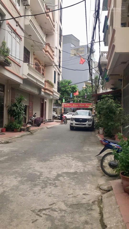 Gara ô tô vào nhà mỗ lao, hà đông chỉ 11 tỷ, 45m2, lô góc, vài bước ra phố, nhà đẹp về ở luôn.