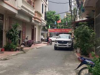 Gara ô tô vào nhà mỗ lao, hà đông chỉ 11 tỷ, 45m2, lô góc, vài bước ra phố, nhà đẹp về ở luôn.