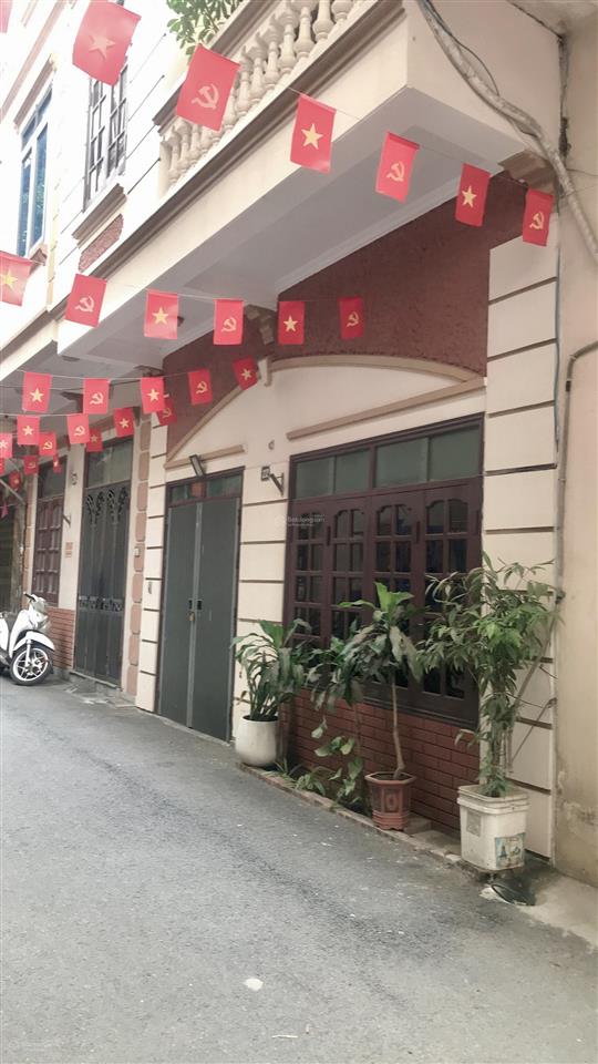 Phân lô ô tô qua nhà trần phú, hà đông chỉ hơn 10 tỷ, 42 m2, ô tô tránh đỗ gần. cạnh ga văn quán