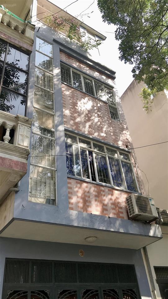 Với hơn 10 tỷ có ngay nhà lê trọng tấn, hà đông. gara ô tô vào nhà, dt 45m2 vài bước ra phố.