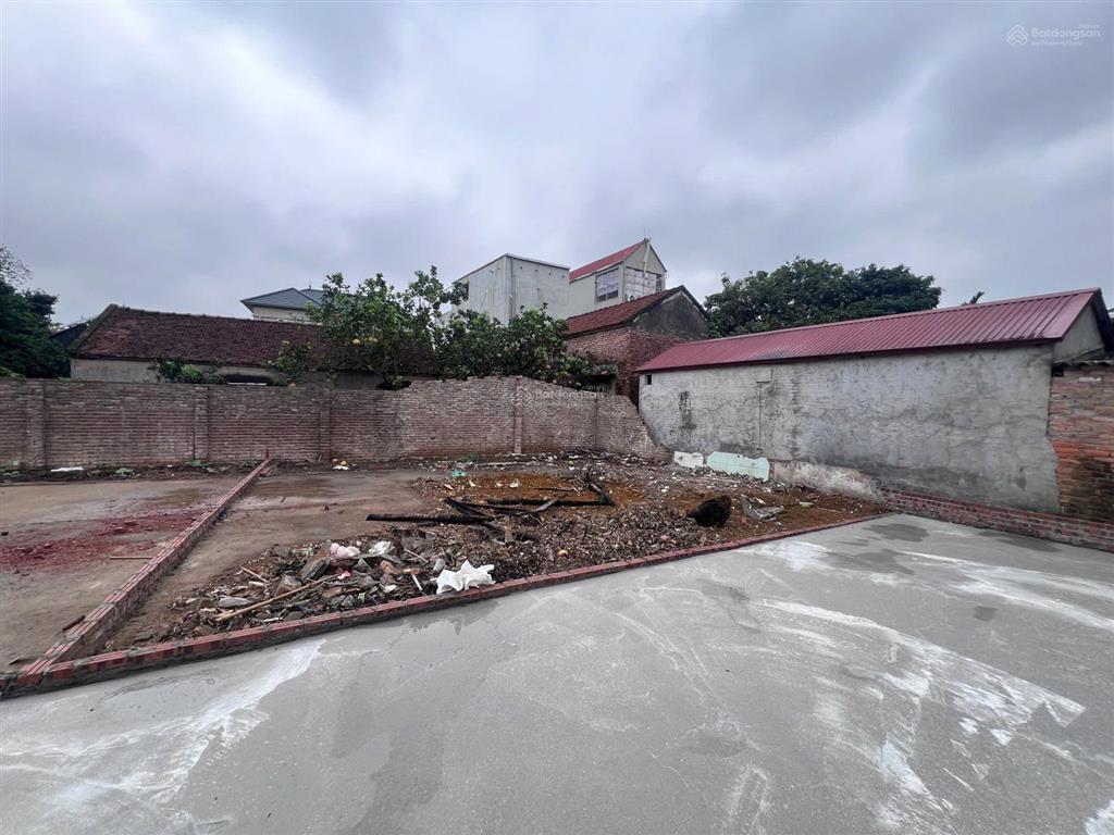 Cần bán mảnh đất 88m2 tại thôn đồi 2 xã đông phương yên, cách quốc lộ 6 chỉ 200m, đường ô tô đỗ cửa
