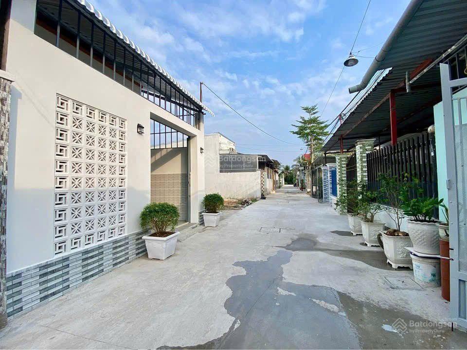 Bán nhà mới xây giá 830tr ở trần đại nghĩa tphcm gần vòng xoay an lạc