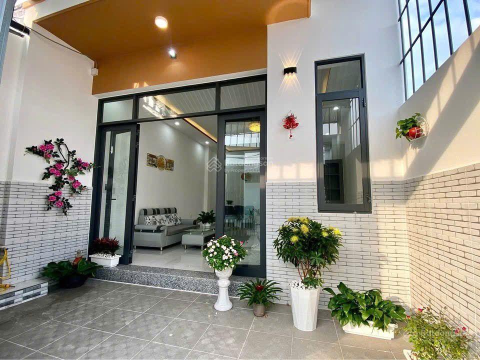 Bán nhà mới xây giá 830tr ở trần đại nghĩa tphcm gần vòng xoay an lạc