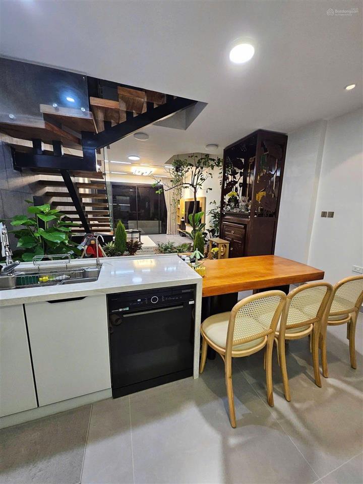 Nhà mới sang lại giá tổng 940tr, gần chợ đầu mối bình điền