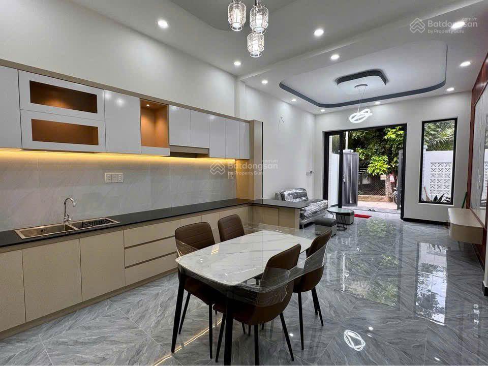 Bán nhà cấp 4 giá chốt nhanh gần chợ đầu mối bình điền