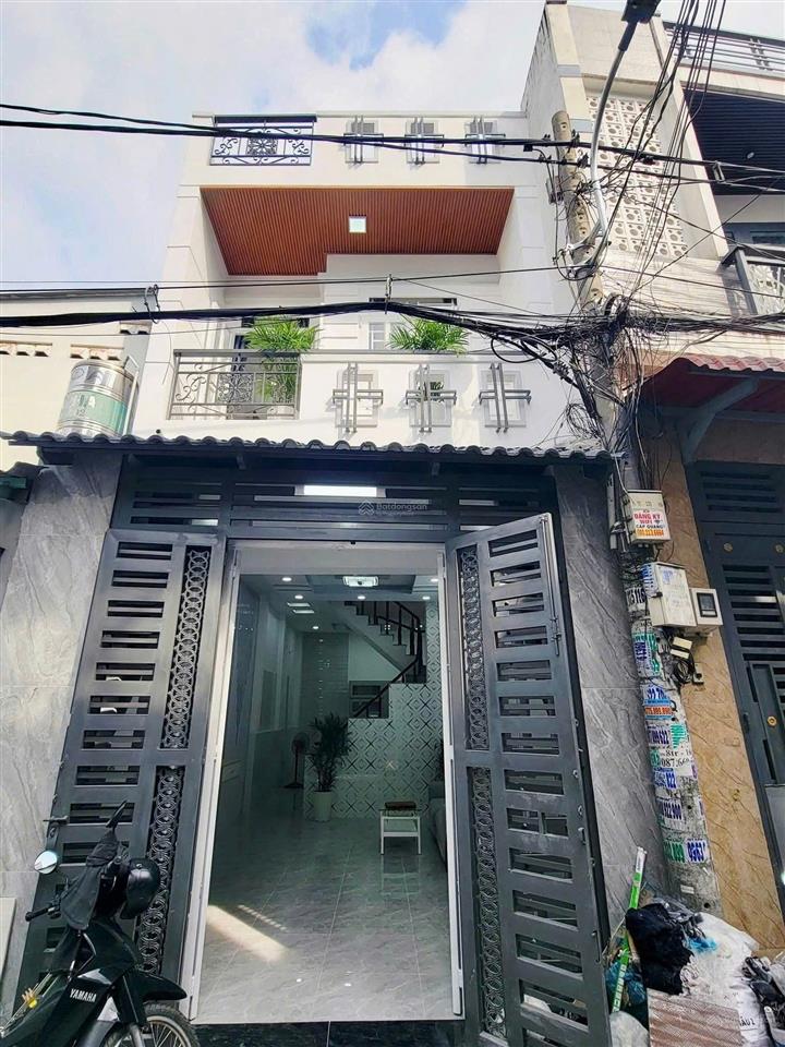 Bán nhà quận 6, dưới cầu hậu giang  ngay trung tâm