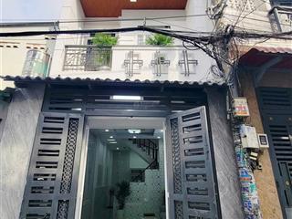 Bán nhà quận 6, dưới cầu hậu giang  ngay trung tâm