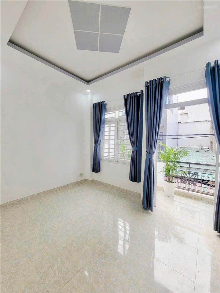 Bán nhà quận 6, dưới cầu hậu giang  ngay trung tâm