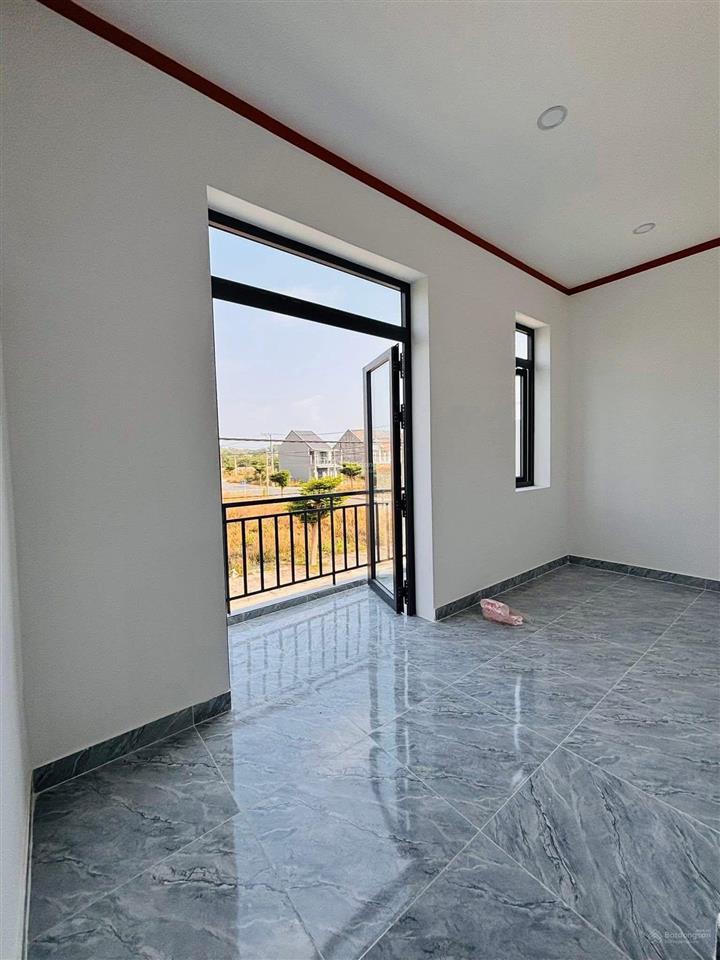 Bán nhà mới ql50 thuộc tphcm giá full 1,3 tỷ shr thổ cư