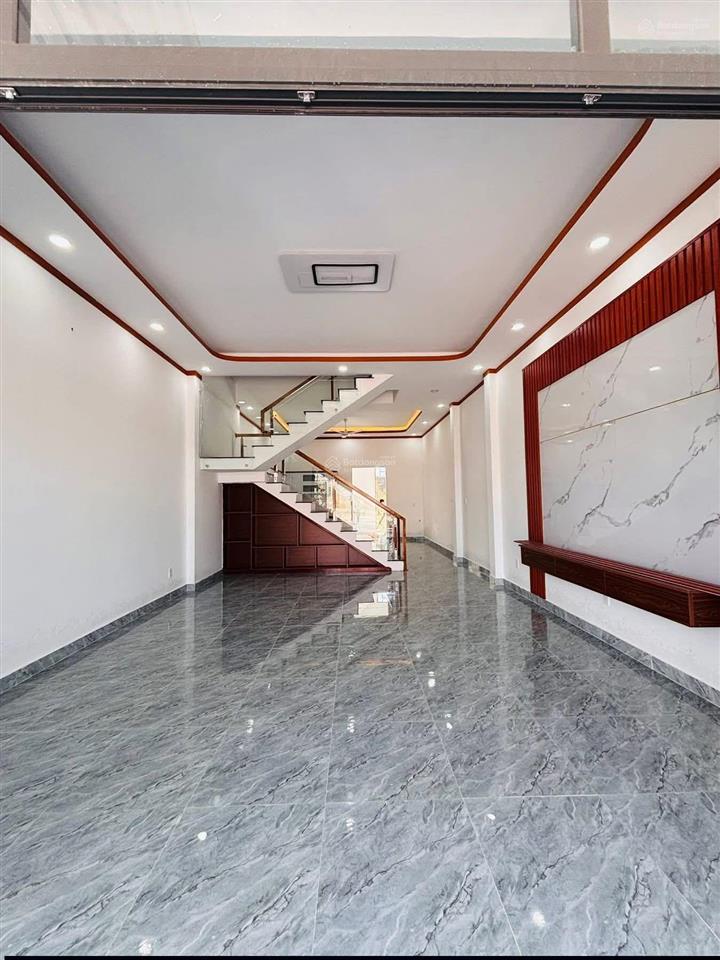 Bán nhà mới ql50 thuộc tphcm giá full 1,3 tỷ shr thổ cư