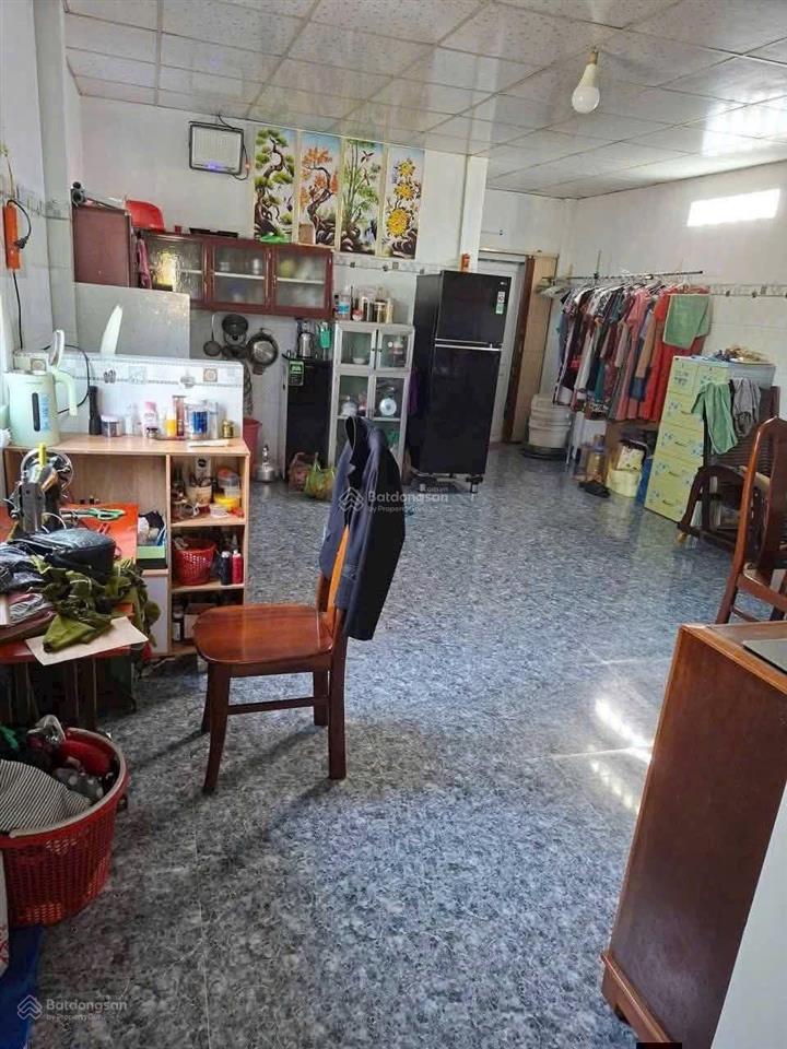 Bán căn nhà vườn ngoài mt gần kdc an phú tây giá 780tr bớt lộc