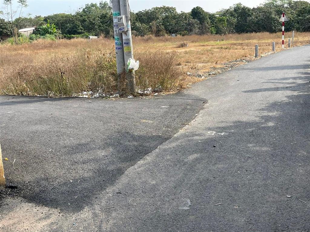 Đất vườn thổ cư , thích hợp làm nhà vườn nghỉ dưỡng