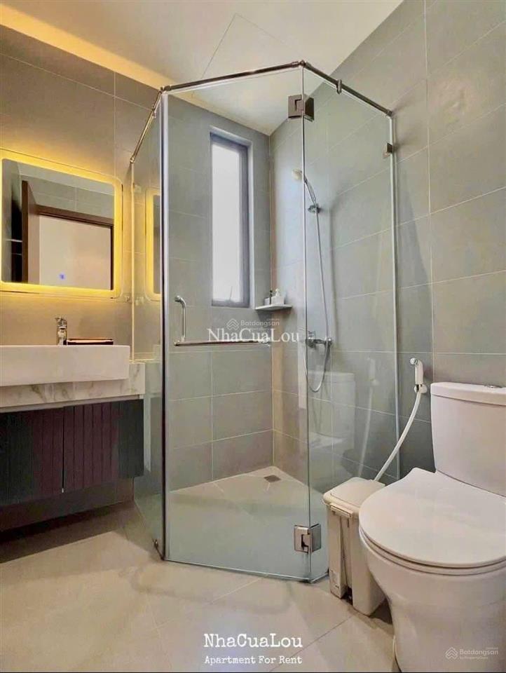 Chuyên cho thuê chung cư mini 1pn/studio ban công ngay gần sân bay tsn, khu k300, etown cộng hòa