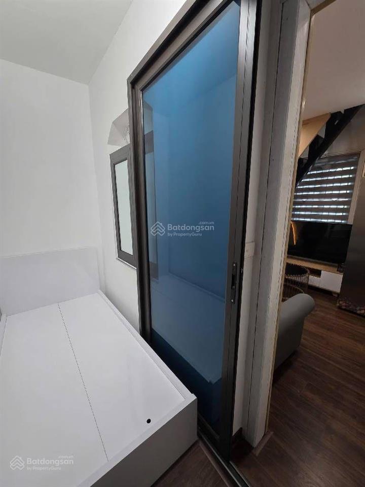 Thay vì bỏ ra hơn 2 tỷ mua ccmn 2pn1pk, thì em có căn tập thể 2pn1pk giá nhỉnh 2 tỷ.