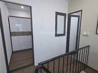 Thay vì bỏ ra hơn 2 tỷ mua ccmn 2pn1pk, thì em có căn tập thể 2pn1pk giá nhỉnh 2 tỷ.