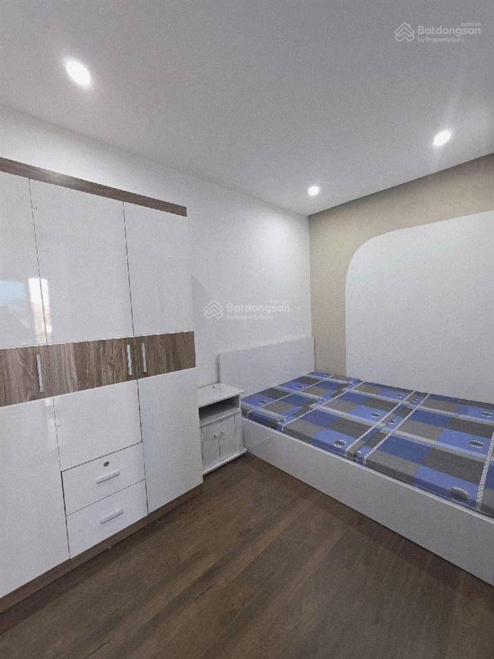 Thay vì bỏ ra hơn 2 tỷ mua ccmn 2pn1pk, thì em có căn tập thể 2pn1pk giá nhỉnh 2 tỷ.