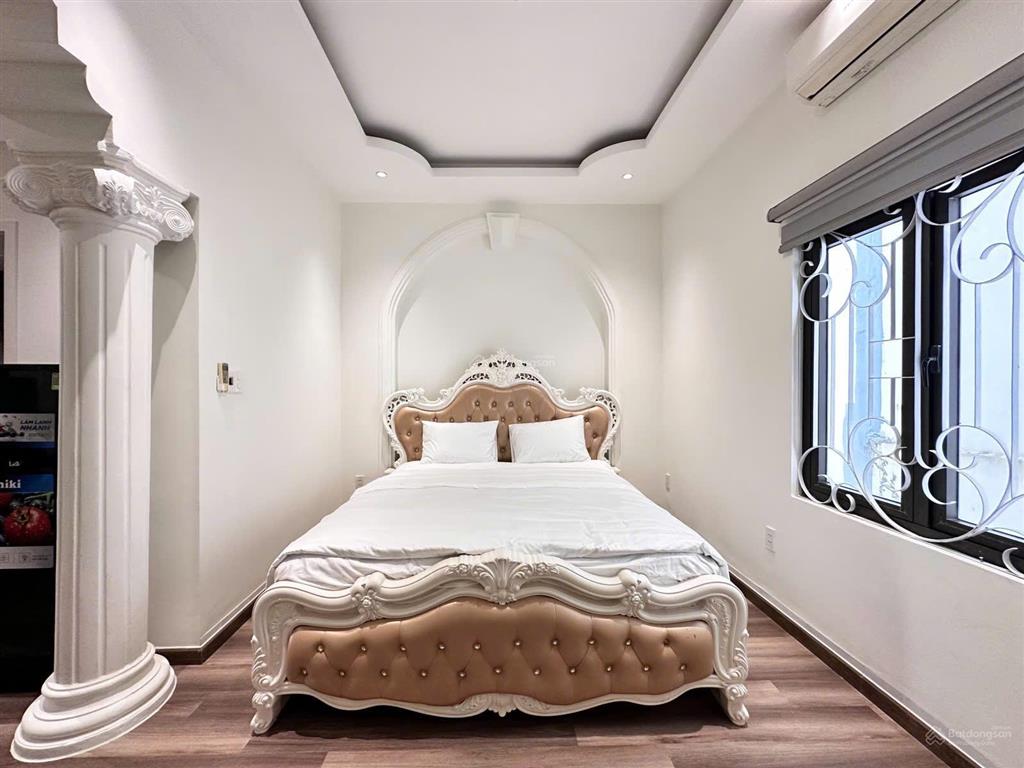 Villa biển mỹ khê 2 mặt kiệt ô tô dòng tiền 2,2 tỷ/năm