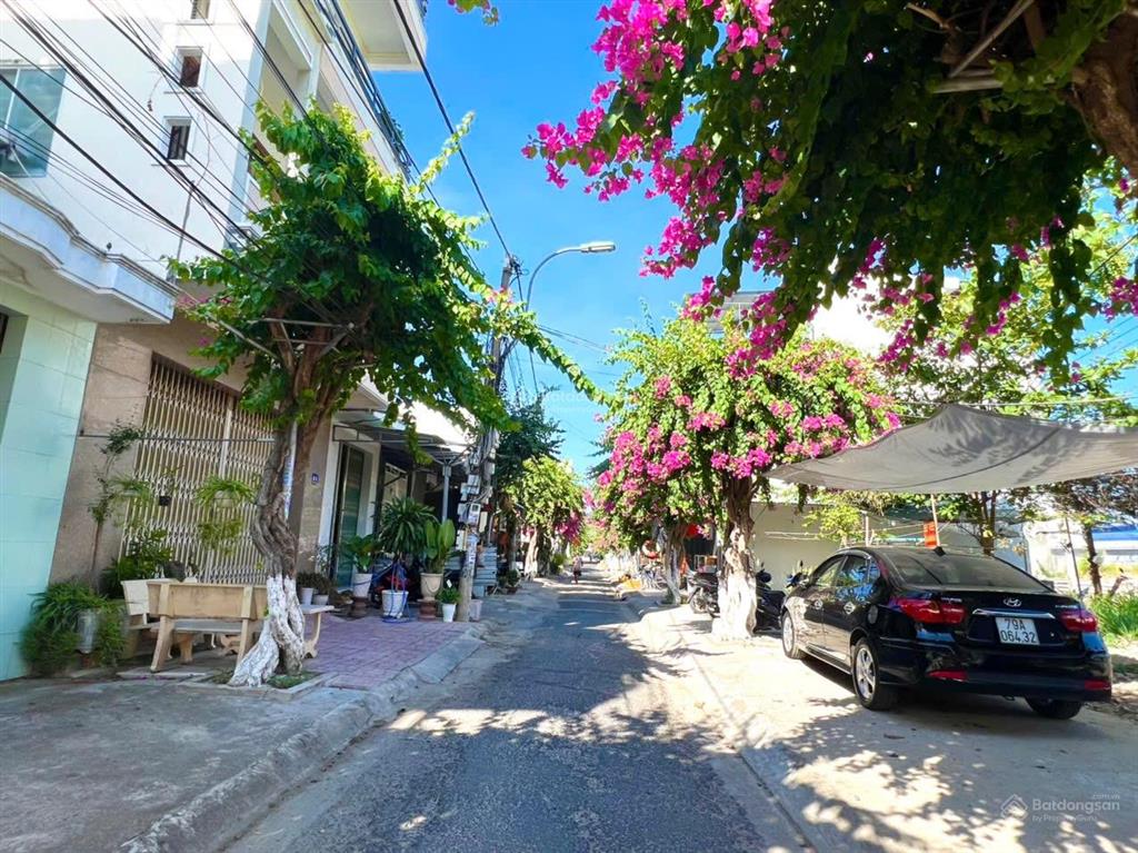 Bán đất tặng nhà tđc hòn rớ i, phường nam nha trang vị trí gần biển 96m2 giá chỉ 4,4 tỷ
