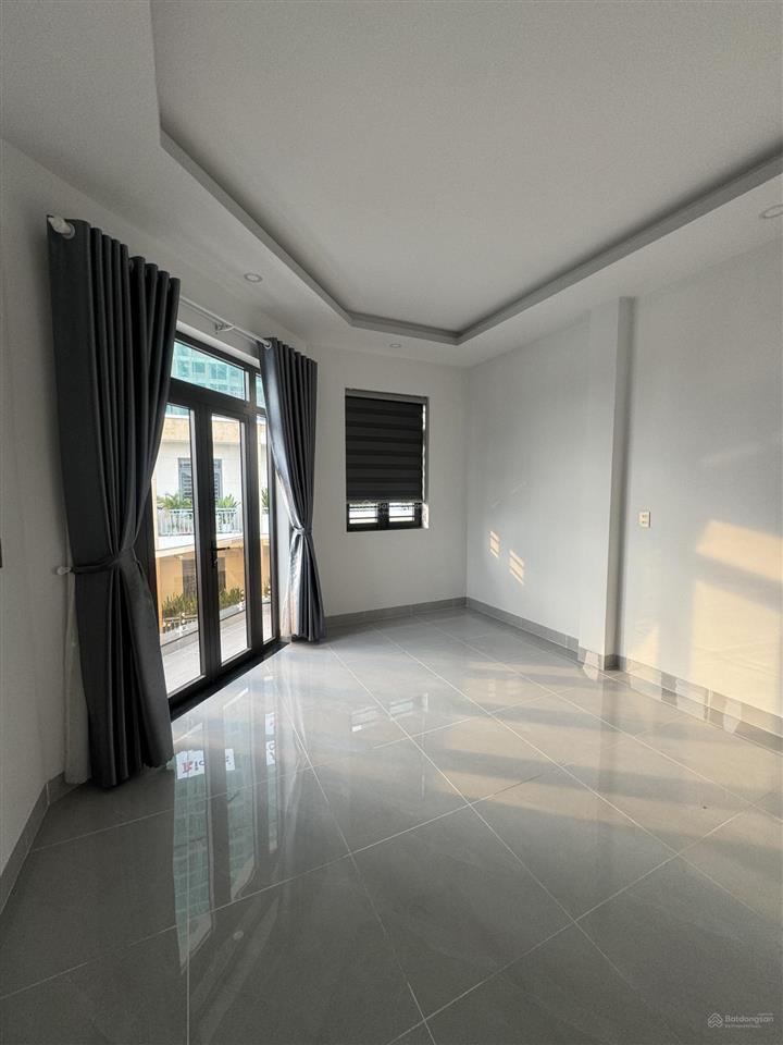 Nhà phố dĩ an căn góc 2 mặt tiền, phường dĩ an tphcm