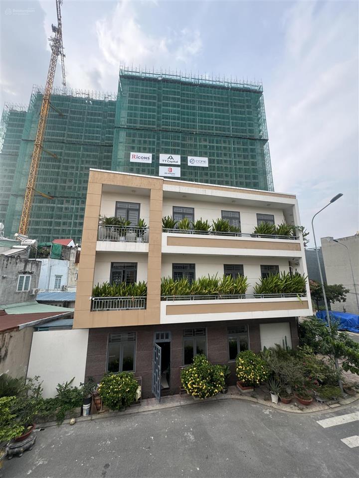 Nhà phố dĩ an căn góc 2 mặt tiền, phường dĩ an tphcm