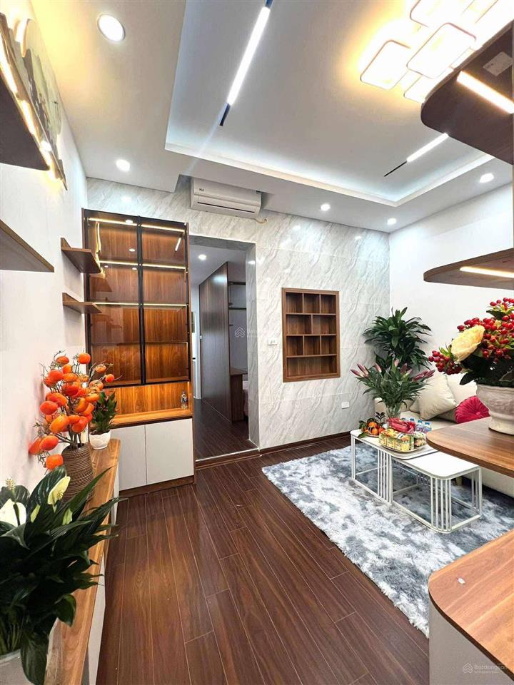 Tập thể thanh xuân tầng 2 2.7 tỷ x 50m2 tài chính vừa tầm  sổ đỏ chính chủ ngay vũ trọng phụng